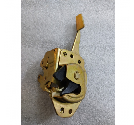 Serratura anteriore...