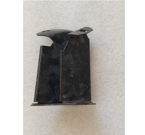 Staffa paraurto anteriore...