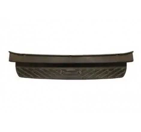 Pedana paraurto posteriore...